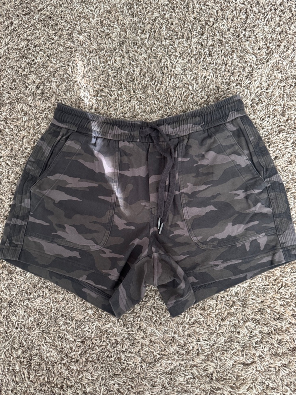 Athleta Camo Pull-On Shorts